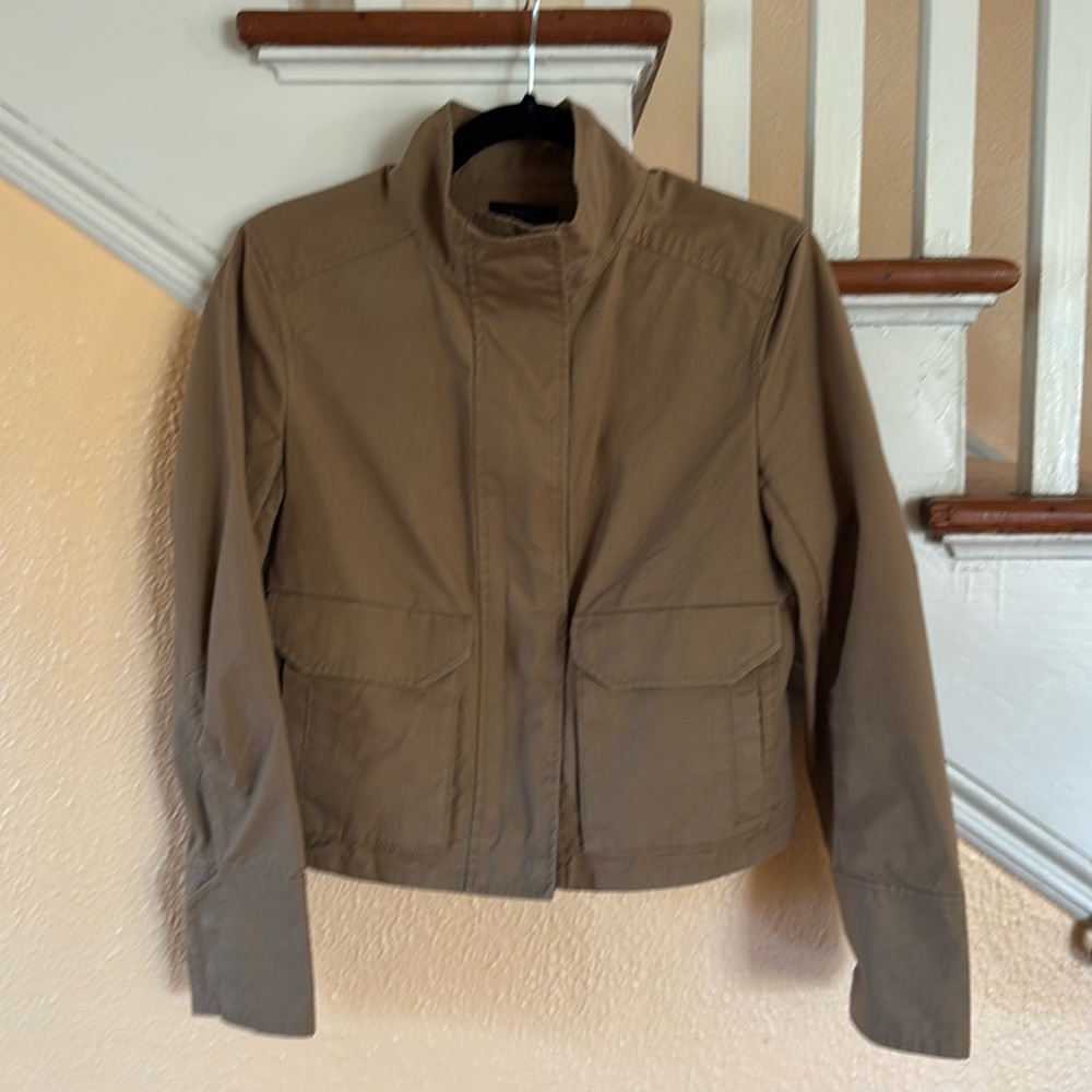 Cropped short trench